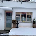 Chasa Bazzi 公寓 施库尔